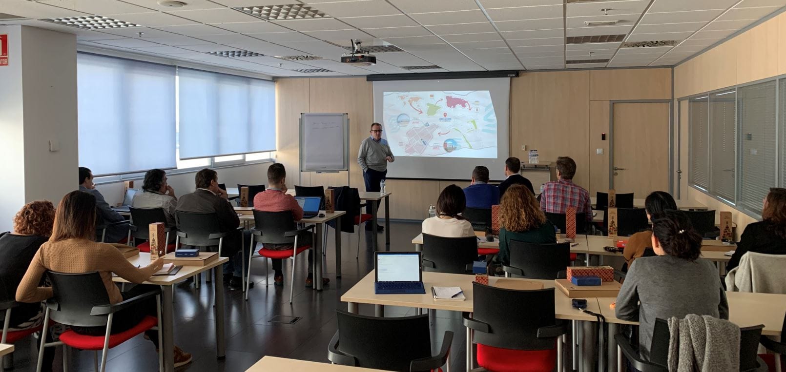 Cartonajes Santorromán imparte formación en e-commerce